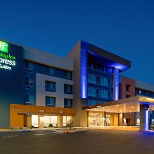 Holiday Inn Express & Suites Palm Desert - Millennium By Ihg